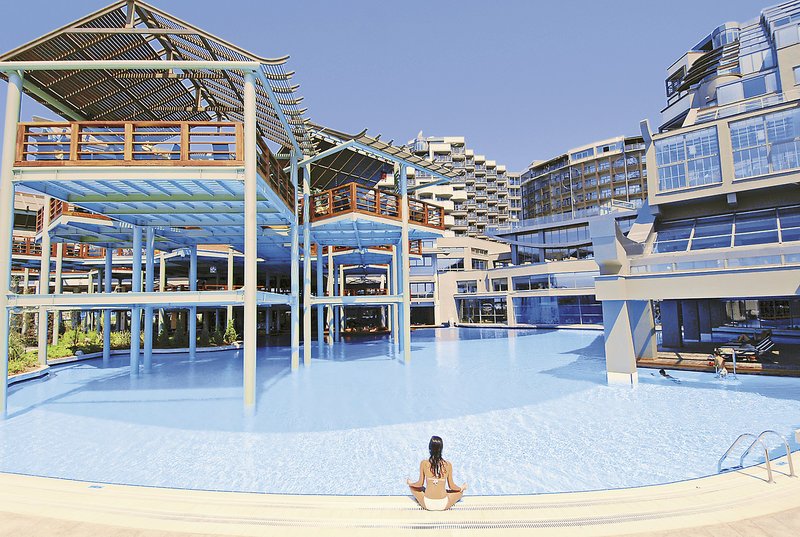 Pool 2 Limak Lara de Luxe & Resort