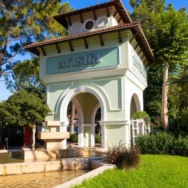 Moonlight Tower, eine Art Pavillon im Moonlight Park