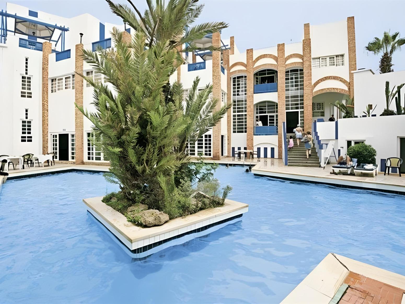Pool