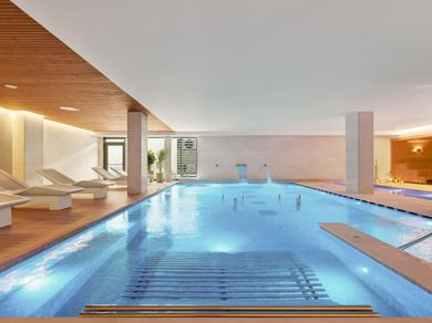 Hallenbad