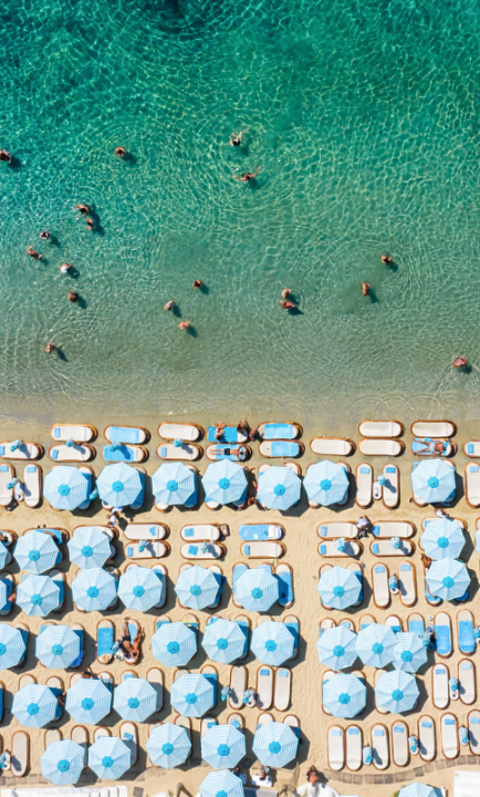 Psarou Beach Vogelperspektive