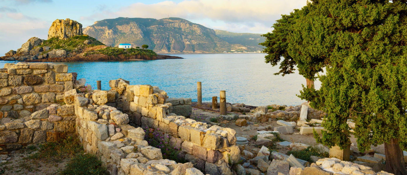 Kapelle und Ruinen am Agios Stefanos