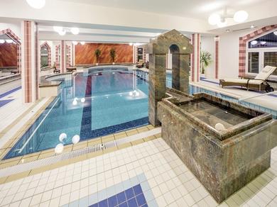Hallenbad