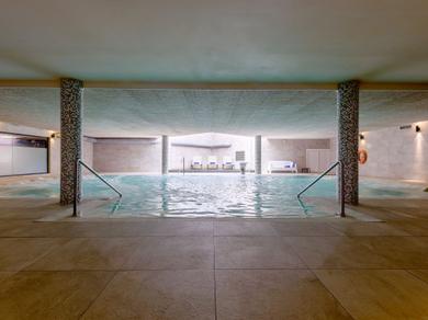 Hallenbad