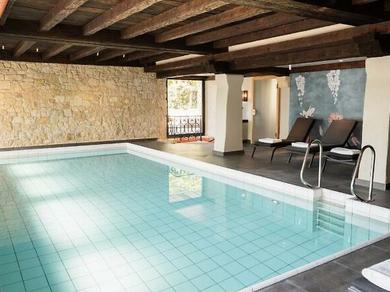 Hallenbad
