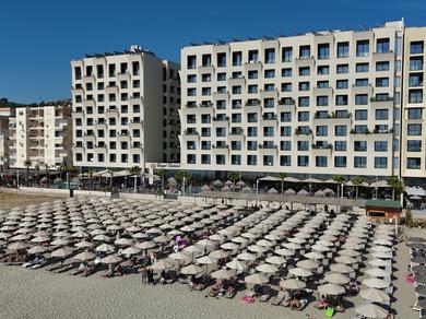 Strand