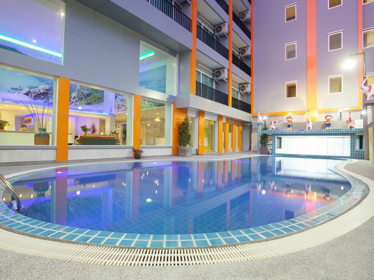 Pool