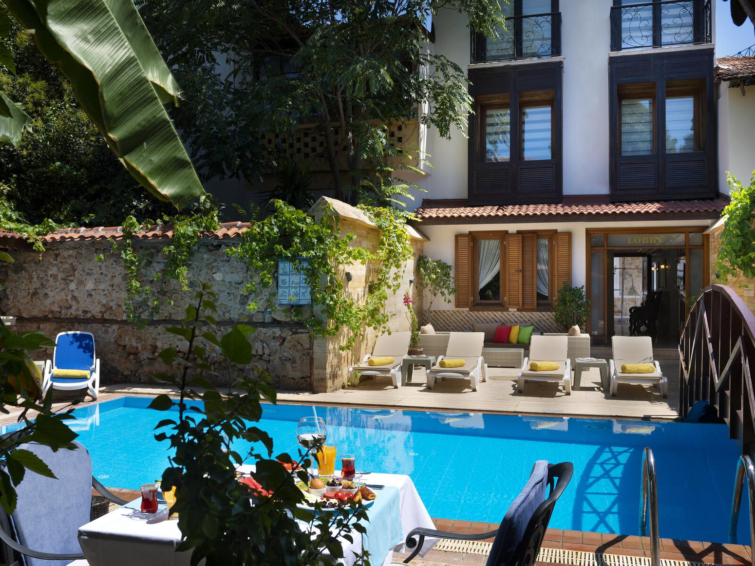 Pool