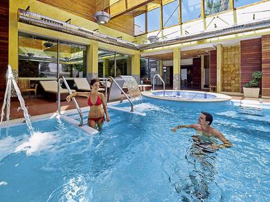 Hallenbad