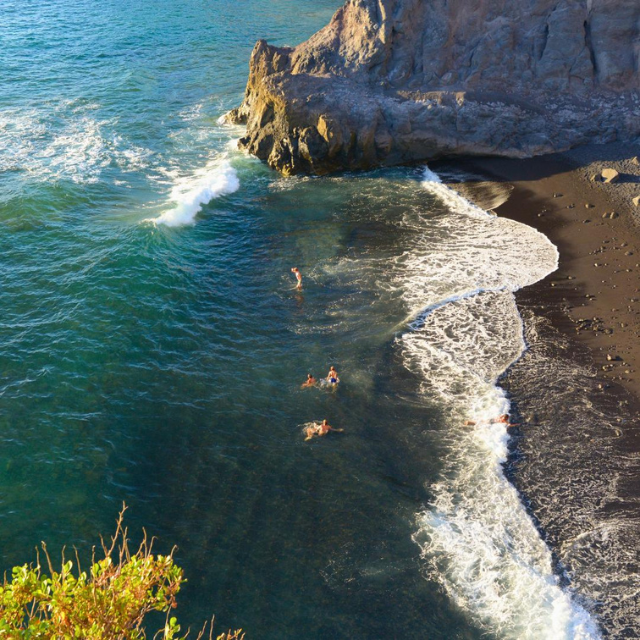 Bucht Playa de la Zamora zwischen Klippen