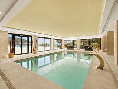 Hallenbad
