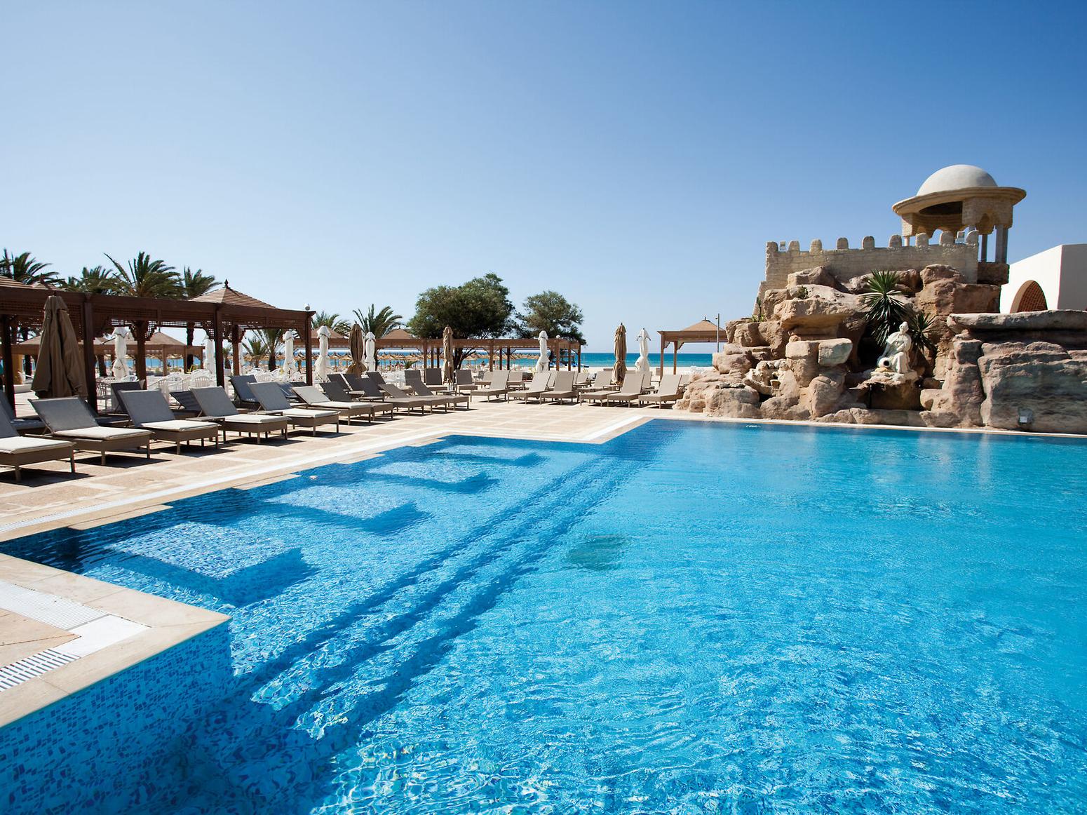 Pool