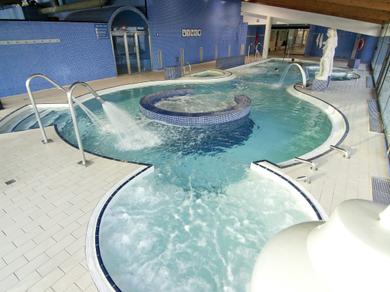 Hallenbad