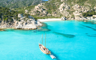 La Maddalena Bucht auf Sardinien